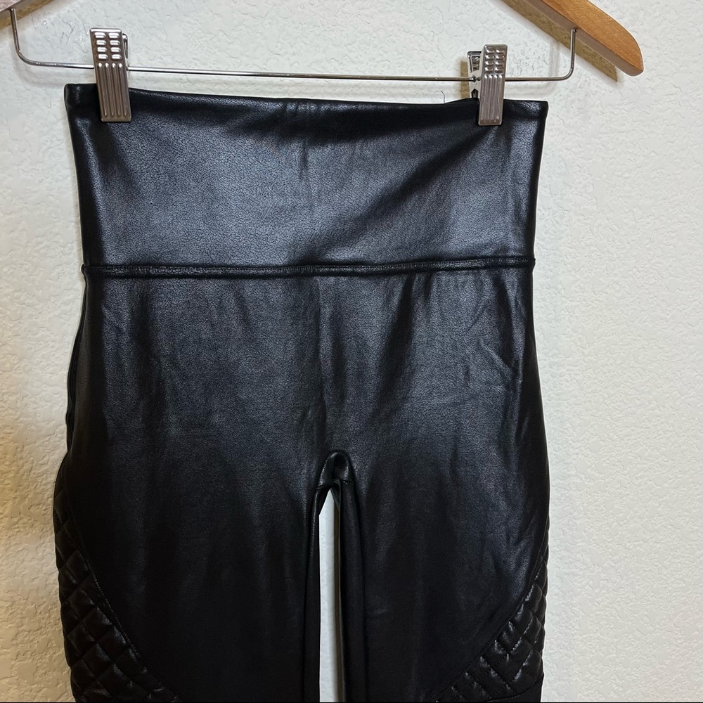 Spanx Black Faux Leather Quilted Panel Leggings Size S - Picture 7 of 11